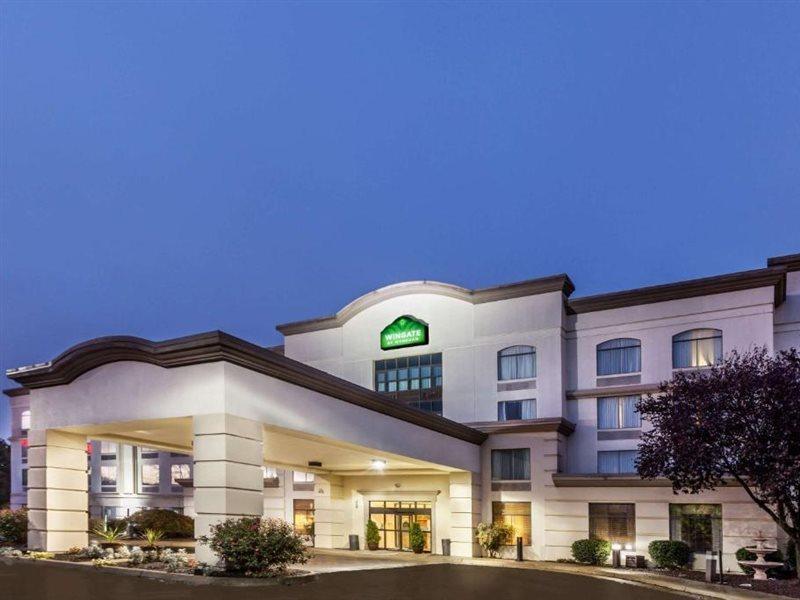 Spark By Hilton Winchester Εξωτερικό φωτογραφία