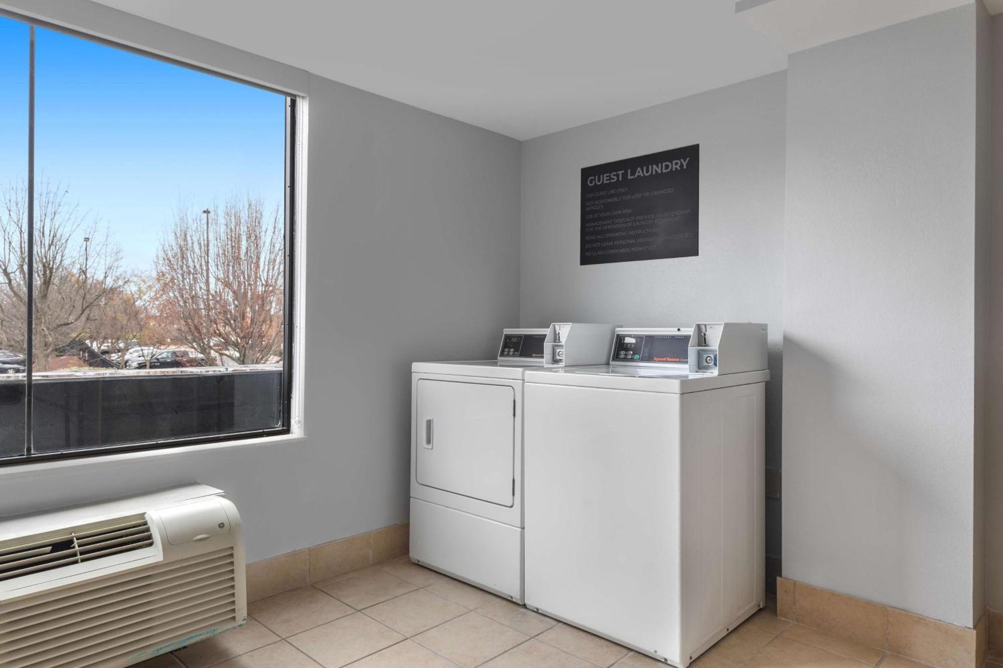 Spark By Hilton Winchester Εξωτερικό φωτογραφία