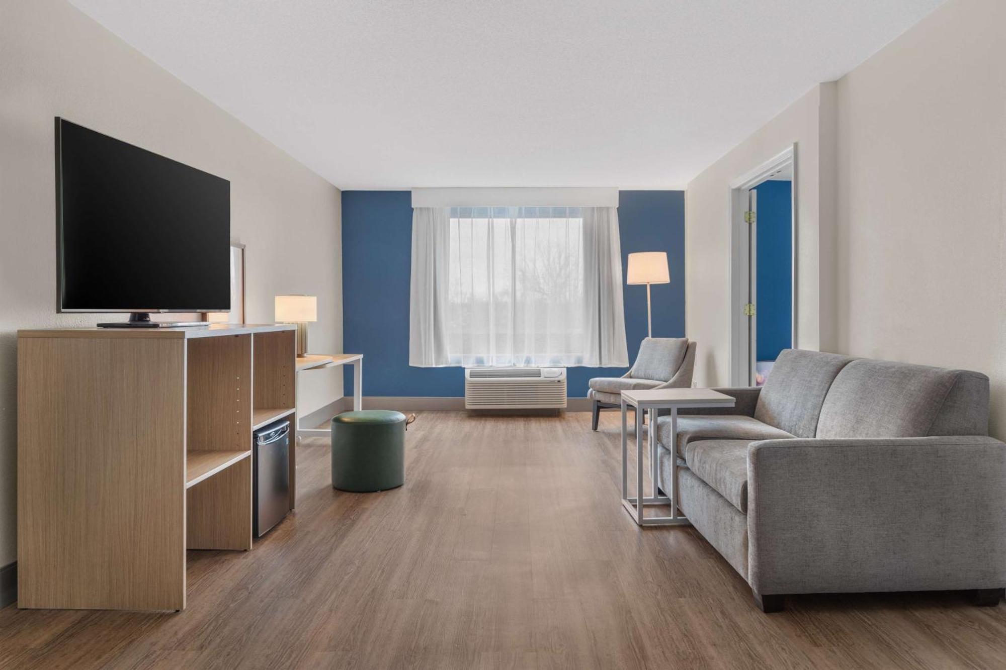 Spark By Hilton Winchester Εξωτερικό φωτογραφία