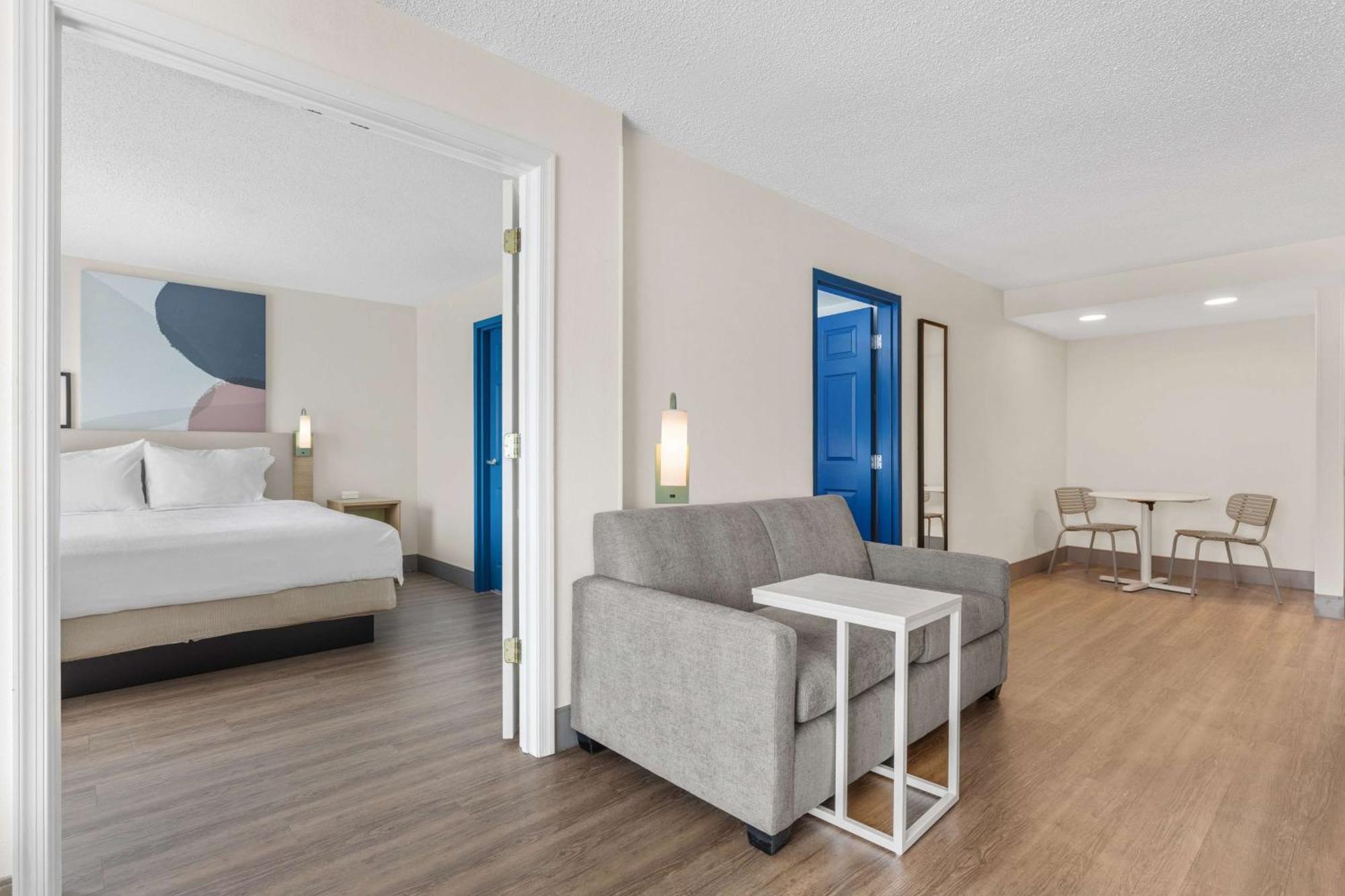 Spark By Hilton Winchester Εξωτερικό φωτογραφία