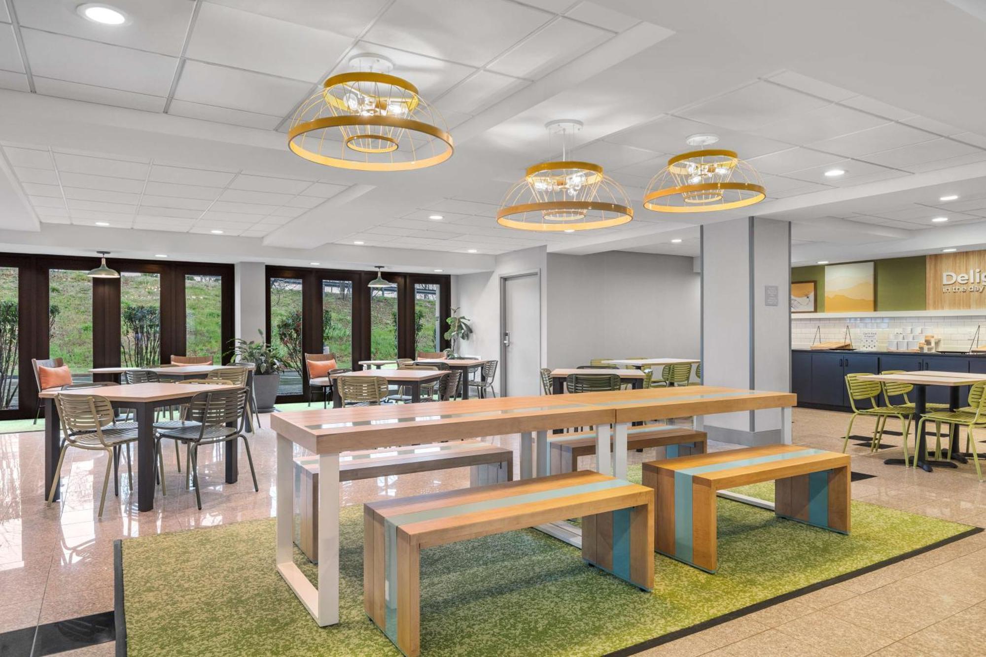 Spark By Hilton Winchester Εξωτερικό φωτογραφία